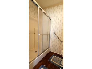 Furnished, spacious 2 bedroom 2 bath home in 55 + Resort style on Zephyrhills Municipal Golf Course in Florida - for sale on GolfHomes.com, golf home, golf lot