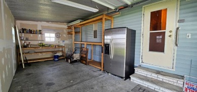 Furnished, spacious 2 bedroom 2 bath home in 55 + Resort style on Zephyrhills Municipal Golf Course in Florida - for sale on GolfHomes.com, golf home, golf lot