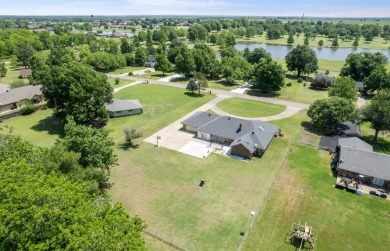**Charming Remodeled Home in Willowbrook Addition**

Discover on Elks Country Club in Oklahoma - for sale on GolfHomes.com, golf home, golf lot