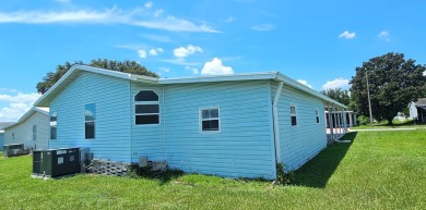 Furnished, spacious 2 bedroom 2 bath home in 55 + Resort style on Zephyrhills Municipal Golf Course in Florida - for sale on GolfHomes.com, golf home, golf lot