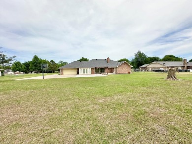 **Charming Remodeled Home in Willowbrook Addition**

Discover on Elks Country Club in Oklahoma - for sale on GolfHomes.com, golf home, golf lot