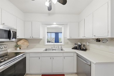 Move-in ready, light and bright 1-bedroom, 1-bath located in the on Cross Creek Golf Course in Georgia - for sale on GolfHomes.com, golf home, golf lot