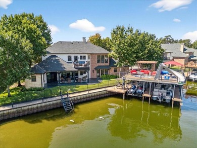 This immaculate, updated waterfront home in the exclusive on Pinnacle Golf and Boat Club in Texas - for sale on GolfHomes.com, golf home, golf lot