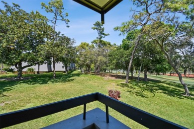Deluxe 3 Bedroom/2 Bath *D* Unit - This deluxe 3-bedroom/2-bath on Innisbrook Resort and Golf Club in Florida - for sale on GolfHomes.com, golf home, golf lot