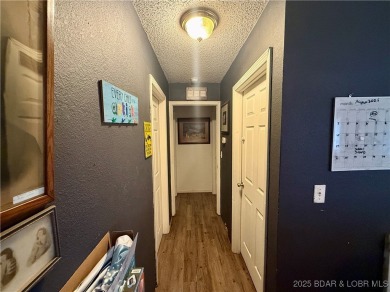 Discover the perfect blend of space, comfort, and privacy in on Oak Hills Country Club in Missouri - for sale on GolfHomes.com, golf home, golf lot