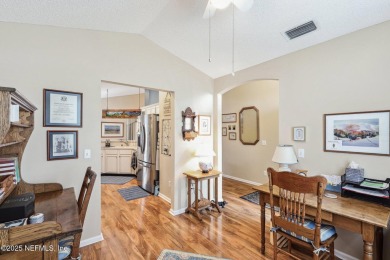 Eagle Harbor home looking for it's new family! Charming on Eagle Harbor Golf Club in Florida - for sale on GolfHomes.com, golf home, golf lot