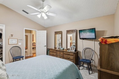 Eagle Harbor home looking for it's new family! Charming on Eagle Harbor Golf Club in Florida - for sale on GolfHomes.com, golf home, golf lot