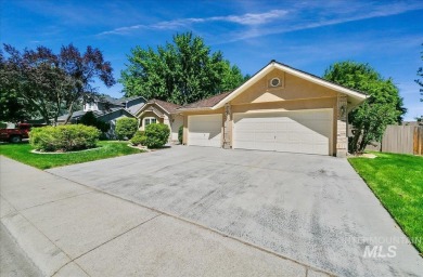 Welcome to Eagle Pointe, one of Eagle's premier neighborhoods on Eagle Hills Golf Course in Idaho - for sale on GolfHomes.com, golf home, golf lot