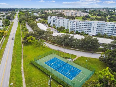 Best buy in Pinebrook! Step into affordability! This 2 bedroom 2 on Pinebrook/Ironwood Golf Course in Florida - for sale on GolfHomes.com, golf home, golf lot