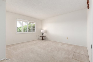 Welcome to this charming and well-maintained 3-bedroom, 2-bath on Sun City-Willow Creek / Willow Brook  in Arizona - for sale on GolfHomes.com, golf home, golf lot
