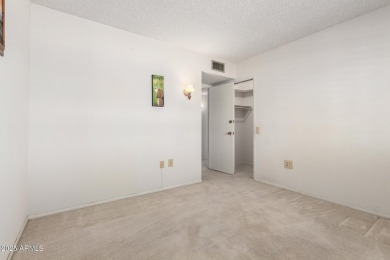 Welcome to this charming and well-maintained 3-bedroom, 2-bath on Sun City-Willow Creek / Willow Brook  in Arizona - for sale on GolfHomes.com, golf home, golf lot