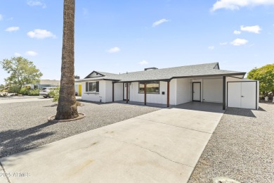 Beautifully cosmetically remodeled and move-in ready! This Sun on Sun City South Golf Course in Arizona - for sale on GolfHomes.com, golf home, golf lot