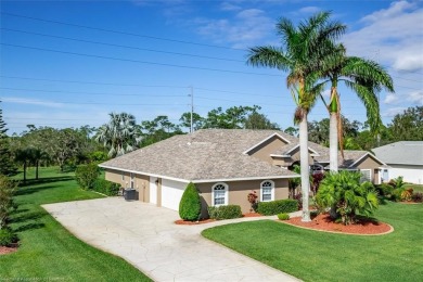 BEAUTIFUL, SPACIOUS, POOL HOME IN GREAT GOLFING COMMUNITY. 3 on Golf Hammock Country Club in Florida - for sale on GolfHomes.com, golf home, golf lot