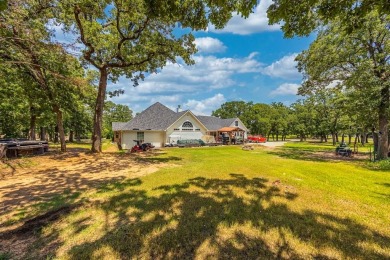 PRICED BELOW RECENT APPRAISED VALUE! Welcome to your private on Lake Kiowa Golf Course in Texas - for sale on GolfHomes.com, golf home, golf lot