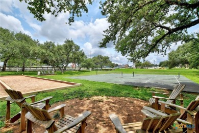 Plum Creek feels like living at a vacation resort! This adorable on Plum Creek Golf Club in Texas - for sale on GolfHomes.com, golf home, golf lot