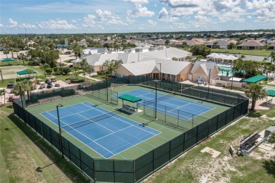 LIVE LIKE YOU'RE ON VACATION IN THE GATED COMMUNITY OF KINGS on Kings Gate Golf Club in Florida - for sale on GolfHomes.com, golf home, golf lot