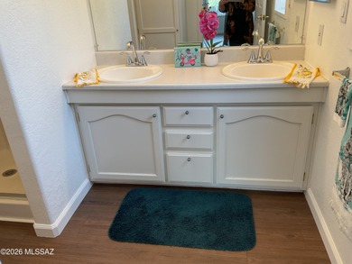 A lovely, well-cared for home located in the desirable Tucson on Tucson Estates Golf Course in Arizona - for sale on GolfHomes.com, golf home, golf lot