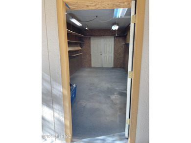 A lovely, well-cared for home located in the desirable Tucson on Tucson Estates Golf Course in Arizona - for sale on GolfHomes.com, golf home, golf lot