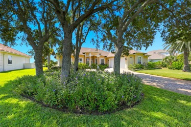 Discover refined living in this 3-bedroom, 3-bath home with a on Marsh Valley Country Club in Florida - for sale on GolfHomes.com, golf home, golf lot