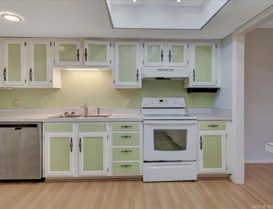 A chance to buy a piece of history! This rare 4BR/3BA condo is on Belvedere Golf Club in Arkansas - for sale on GolfHomes.com, golf home, golf lot