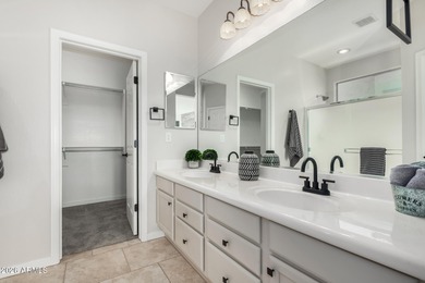 Welcome to this PRIVATE and PRISTINE 2bd/2ba + den/office on Trilogy Golf Club At Vistancia in Arizona - for sale on GolfHomes.com, golf home, golf lot