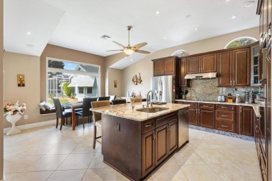 LAKEFRONT DESIGNER HOME ON SPRING-FED 'LAKE LAGUNA'! This is a on Chula Vista Executive Golf Course in Florida - for sale on GolfHomes.com, golf home, golf lot