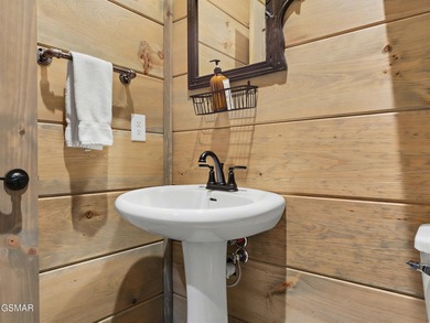 Welcome to this pristine 3 story modern cabin in the highly on Bent Creek Golf Course in Tennessee - for sale on GolfHomes.com, golf home, golf lot