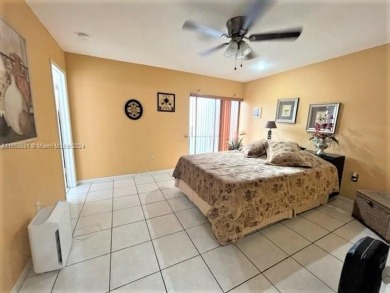 Well maintained 2 story 2/2.5 bath townhome in Kendale Lakes on Miccosukee Golf and Country Club in Florida - for sale on GolfHomes.com, golf home, golf lot