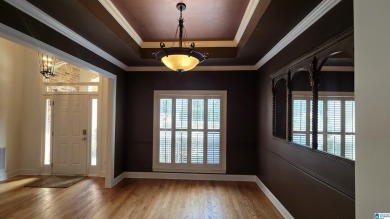Enjoy cul de sac living in the exclusive Inverness Green! A on Inverness Country Club in Alabama - for sale on GolfHomes.com, golf home, golf lot