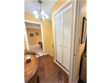 Well maintained 2 story 2/2.5 bath townhome in Kendale Lakes on Miccosukee Golf and Country Club in Florida - for sale on GolfHomes.com, golf home, golf lot