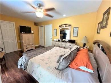 Well maintained 2 story 2/2.5 bath townhome in Kendale Lakes on Miccosukee Golf and Country Club in Florida - for sale on GolfHomes.com, golf home, golf lot