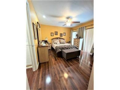 Well maintained 2 story 2/2.5 bath townhome in Kendale Lakes on Miccosukee Golf and Country Club in Florida - for sale on GolfHomes.com, golf home, golf lot