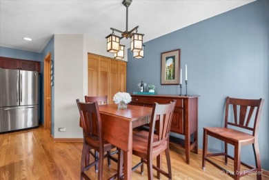 Beautiful 2 Story 2 bedroom +Loft , 2.5 Bath, 2 car garage END on Poplar Creek Country Club in Illinois - for sale on GolfHomes.com, golf home, golf lot