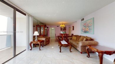 Experience from Living Inside/Out, Balancing Light & Space. Best on Turnberry Isle Resort and Club in Florida - for sale on GolfHomes.com, golf home, golf lot