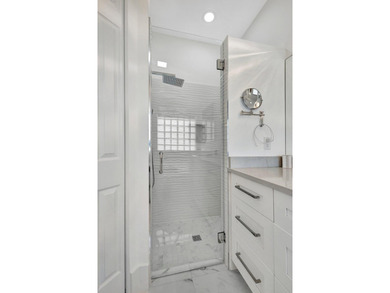 Priced to Sell quickly! Exquisitely updated, gorgeous and on Aberdeen Golf and Country Club in Florida - for sale on GolfHomes.com, golf home, golf lot