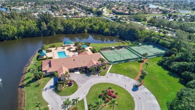 Priced to Sell quickly! Exquisitely updated, gorgeous and on Aberdeen Golf and Country Club in Florida - for sale on GolfHomes.com, golf home, golf lot
