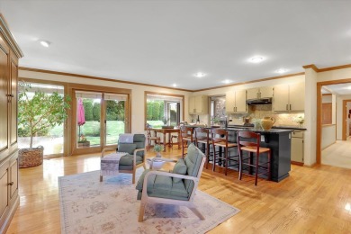 Exceptional Rancher in coveted Manito Place luxury gated on Manito Golf and Country Club in Washington - for sale on GolfHomes.com, golf home, golf lot