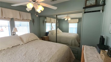 PRICE IMPROVEMENT ON THIS MOVE-IN READY, OPEN CONCEPT MOBILE on River Run Golf Links in Florida - for sale on GolfHomes.com, golf home, golf lot