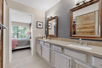 Remodeled to perfection, this light and bright 2-bedroom, 2-bath on Stevens Park Golf Course in Texas - for sale on GolfHomes.com, golf home, golf lot