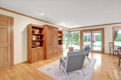 Exceptional Rancher in coveted Manito Place luxury gated on Manito Golf and Country Club in Washington - for sale on GolfHomes.com, golf home, golf lot