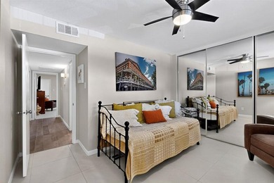 Remodeled to perfection, this light and bright 2-bedroom, 2-bath on Stevens Park Golf Course in Texas - for sale on GolfHomes.com, golf home, golf lot