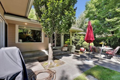 Exceptional Rancher in coveted Manito Place luxury gated on Manito Golf and Country Club in Washington - for sale on GolfHomes.com, golf home, golf lot