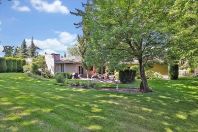 Exceptional Rancher in coveted Manito Place luxury gated on Manito Golf and Country Club in Washington - for sale on GolfHomes.com, golf home, golf lot