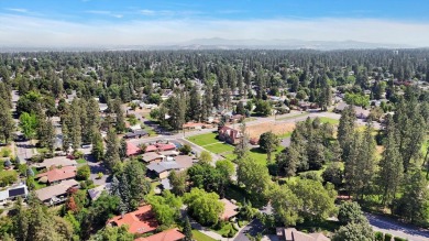 Exceptional Rancher in coveted Manito Place luxury gated on Manito Golf and Country Club in Washington - for sale on GolfHomes.com, golf home, golf lot