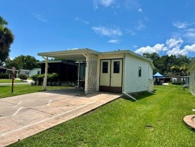 Welcome home to this charming furnished/turnkey 1098sq/ft on Orange Blossom Hills Golf and Country Club in Florida - for sale on GolfHomes.com, golf home, golf lot
