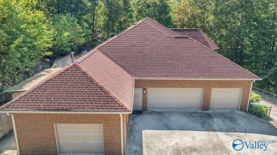 This spacious 5,233 sq. ft. home offers 5 bedrooms/ 4.5 baths in on Heritage Green  Golf Course in Alabama - for sale on GolfHomes.com, golf home, golf lot