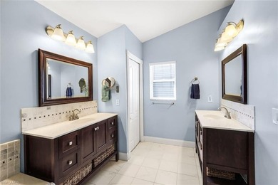 This nicely appointed, turnkey ready single-family home offers 3 on Hunters Ridge Country Club in Florida - for sale on GolfHomes.com, golf home, golf lot