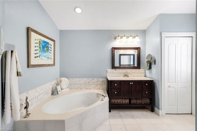 This nicely appointed, turnkey ready single-family home offers 3 on Hunters Ridge Country Club in Florida - for sale on GolfHomes.com, golf home, golf lot