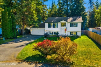 Welcome to this bright and beautiful home offering two living on Twin Lakes Village Golf Course in Idaho - for sale on GolfHomes.com, golf home, golf lot