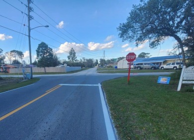 Motivated Seller. Amazing potential corner lot ready to build on Golf Hammock Country Club in Florida - for sale on GolfHomes.com, golf home, golf lot